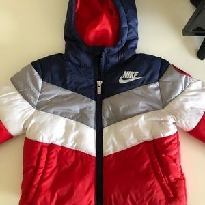 Nike 12m puffer jacket w hood